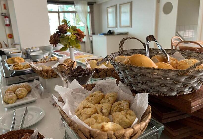 هتل Pousada Vila Do Coral