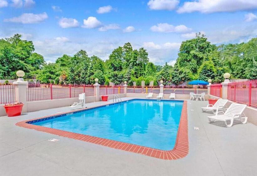 בית מלון כפרי Ramada By Wyndham Baltimore West