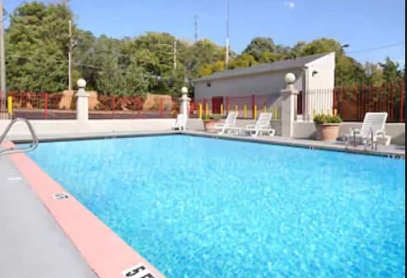 בית מלון כפרי Ramada By Wyndham Baltimore West