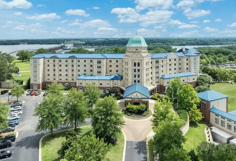 ホテル Renaissance Shoals Resort And Spa