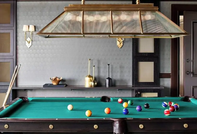 ホテル Renaissance Shoals Resort And Spa
