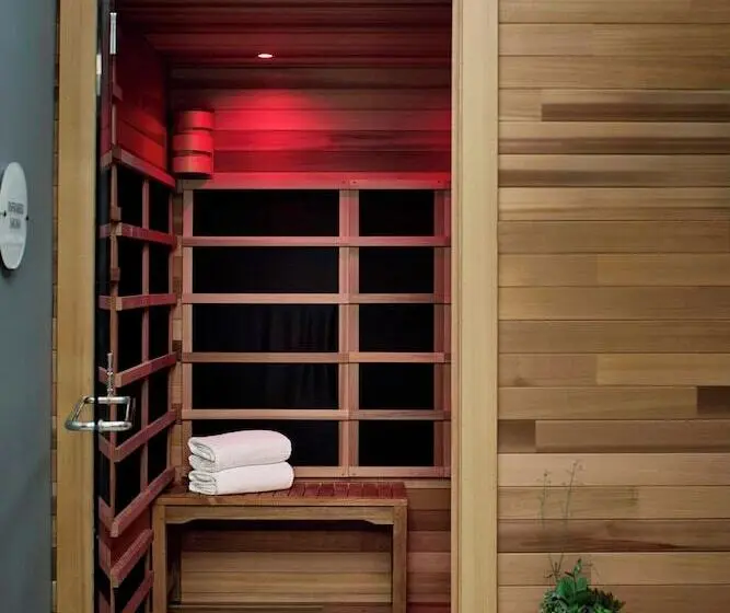 ホテル Renaissance Shoals Resort And Spa