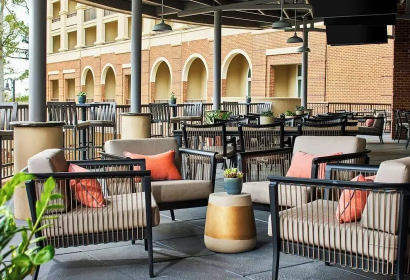 ホテル Renaissance Shoals Resort And Spa