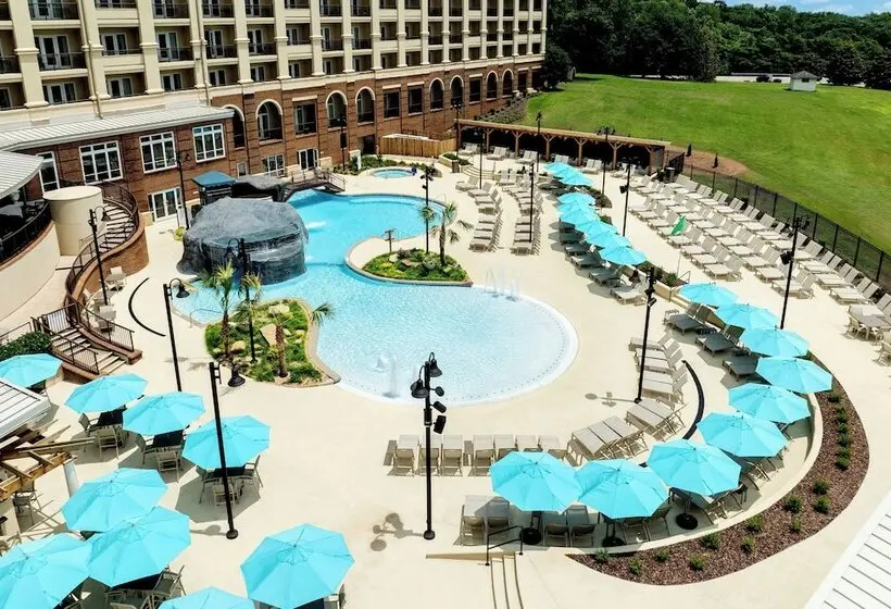 ホテル Renaissance Shoals Resort And Spa