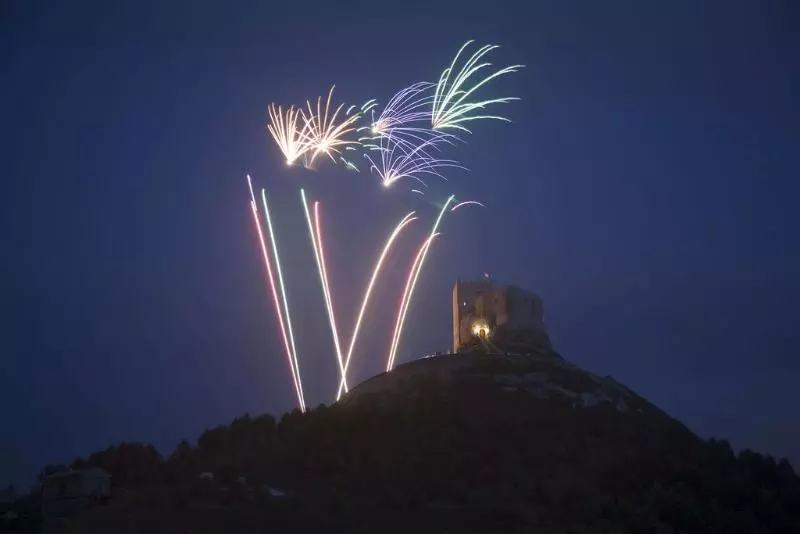 Hotel Residencia Real Del Castillo De Curiel