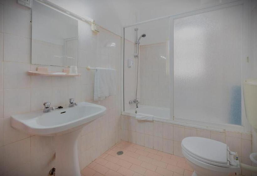 هتل Residencial Salema