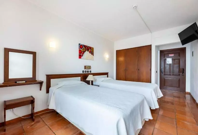 Отель Residencial Salema