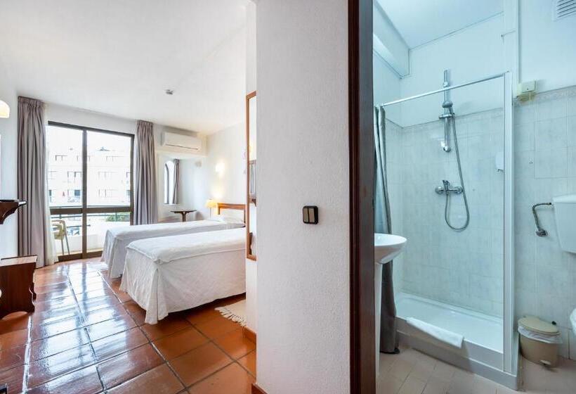 هتل Residencial Salema