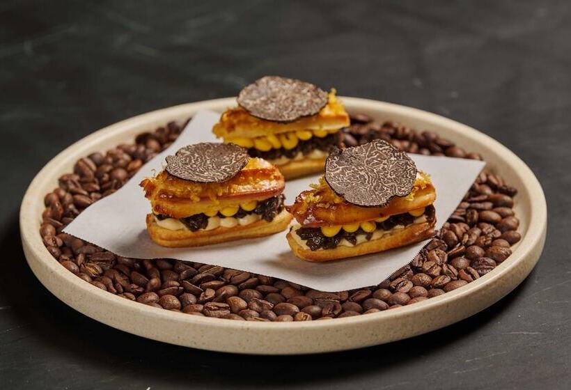 Отель Tower Lodge