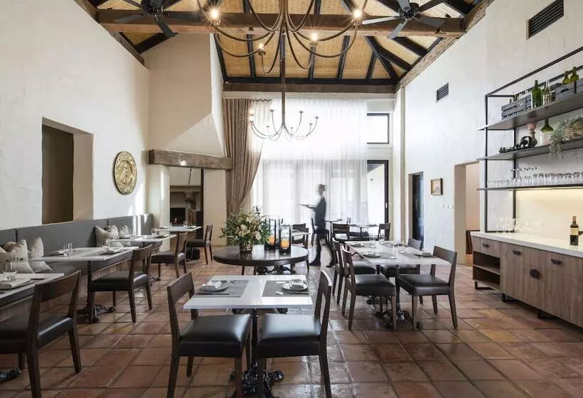 فندق Tower Lodge