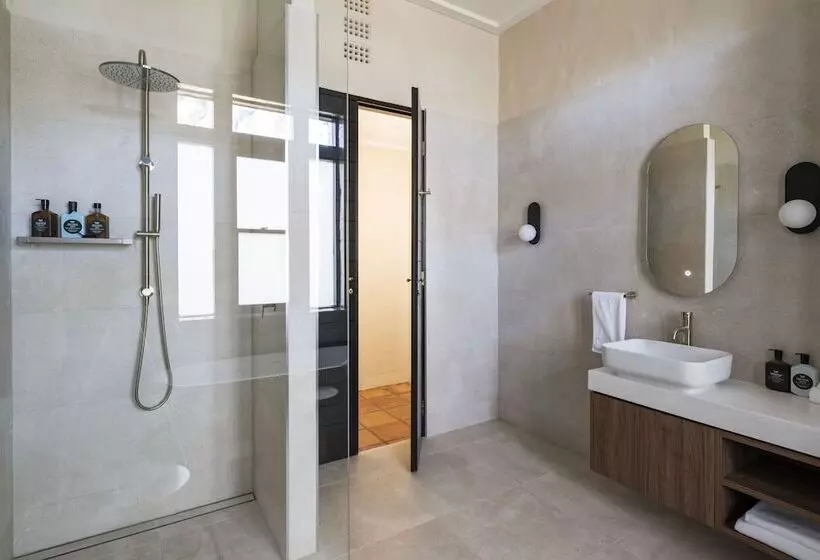 فندق Tower Lodge