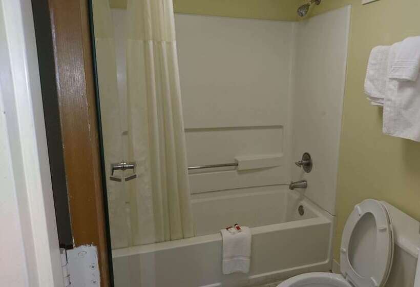 בית מלון כפרי Travelodge By Wyndham Knoxville East