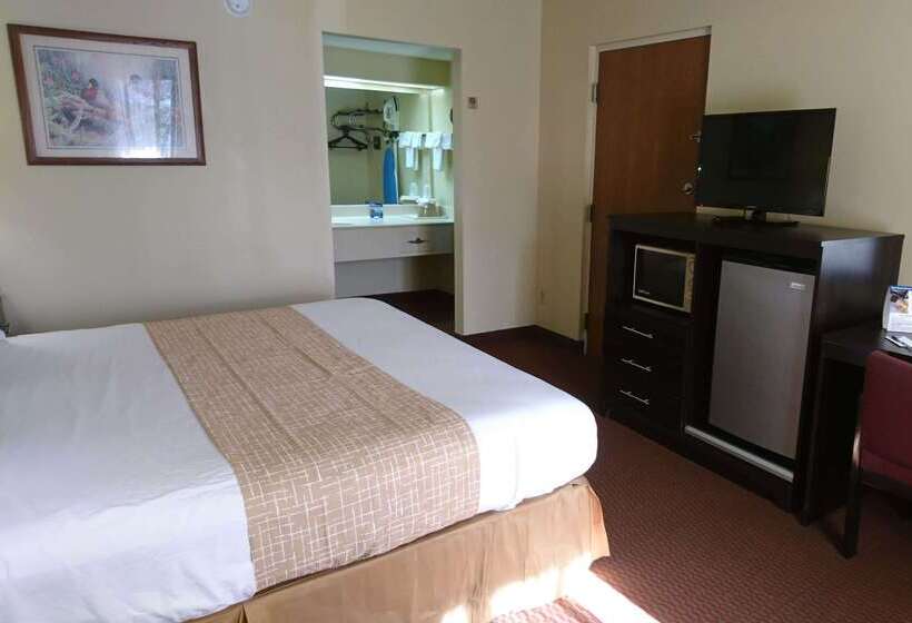 בית מלון כפרי Travelodge By Wyndham Knoxville East