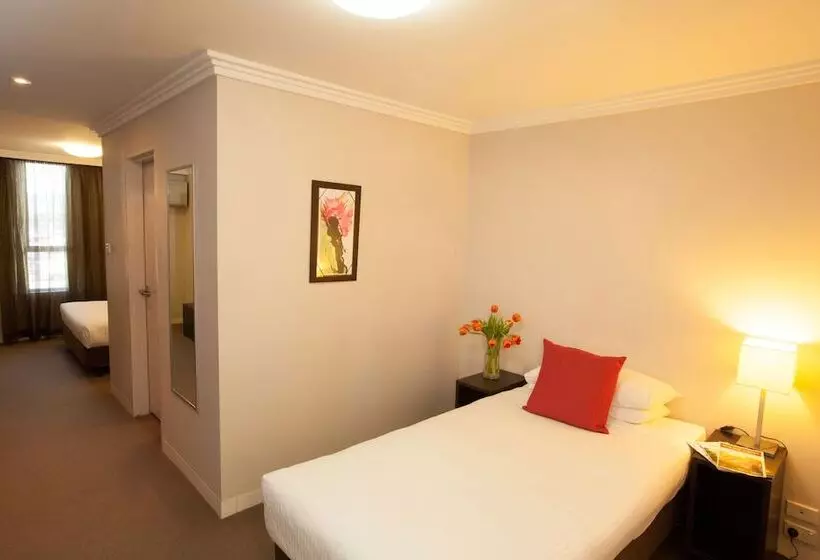 Отель Wine Country Motor Inn