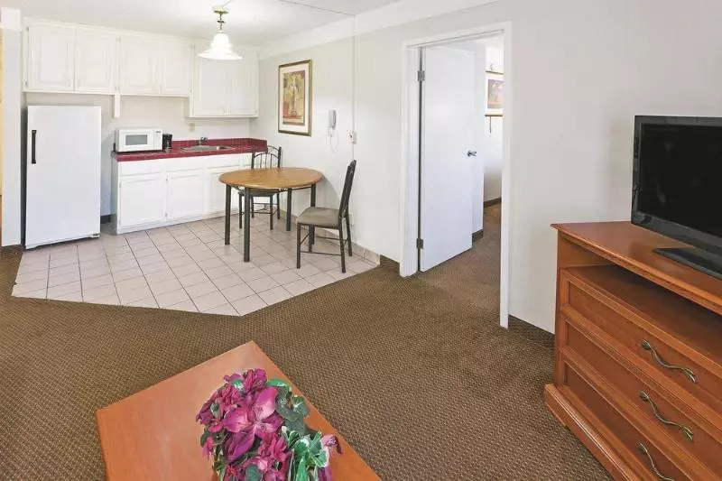 Motel 6   Bartlesville, Ok