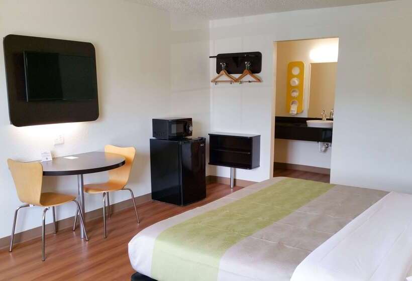 Motel 6 palestine, Tx