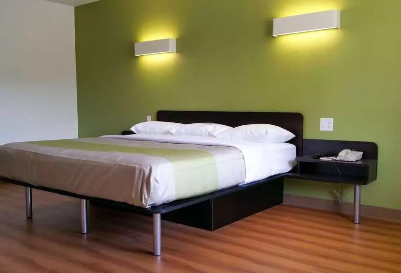 Motel 6 palestine, Tx