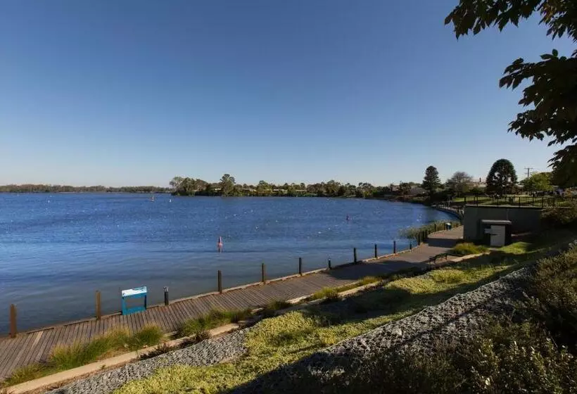 Nagambie Waterfront Motel