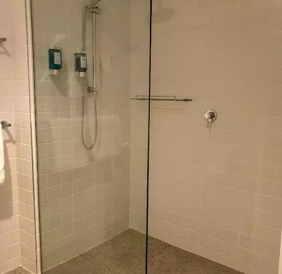 Nagambie Waterfront Motel