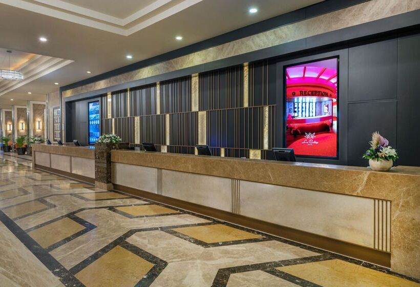 Susesi Luxury Resort