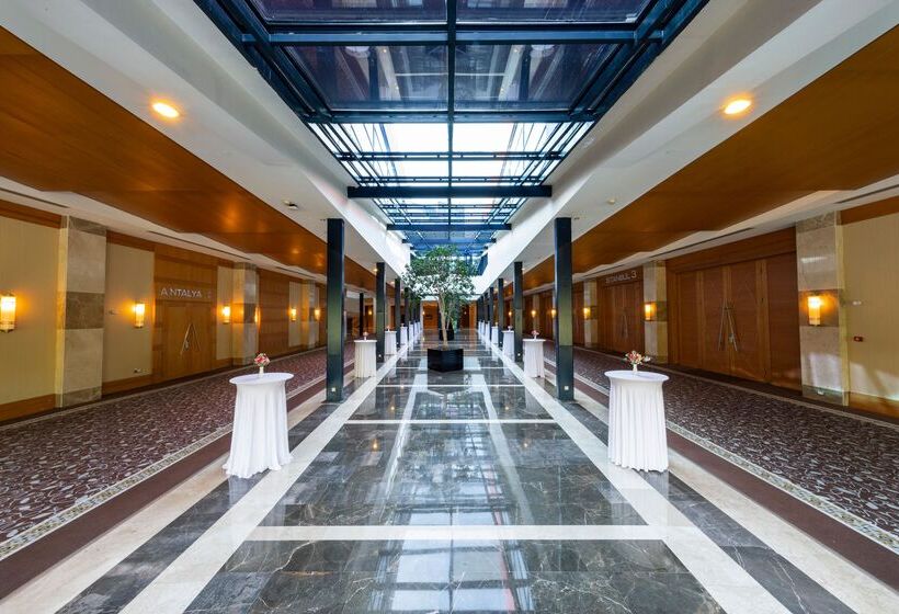 Susesi Luxury Resort