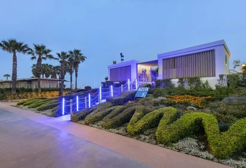 Susesi Luxury Resort