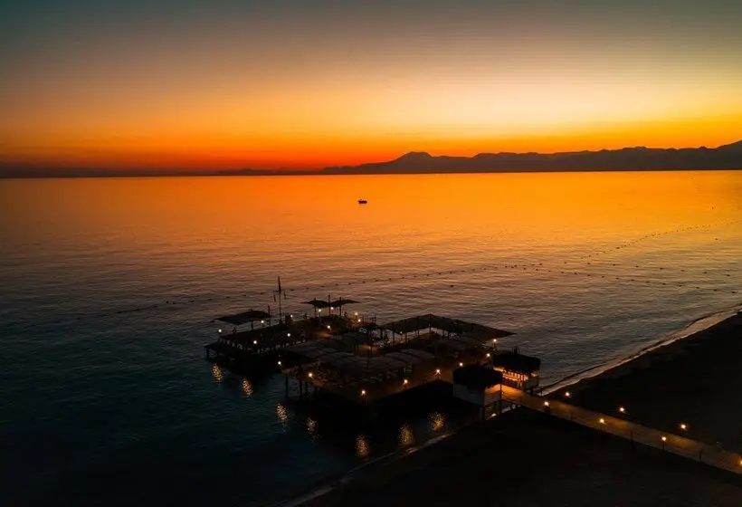 Susesi Luxury Resort