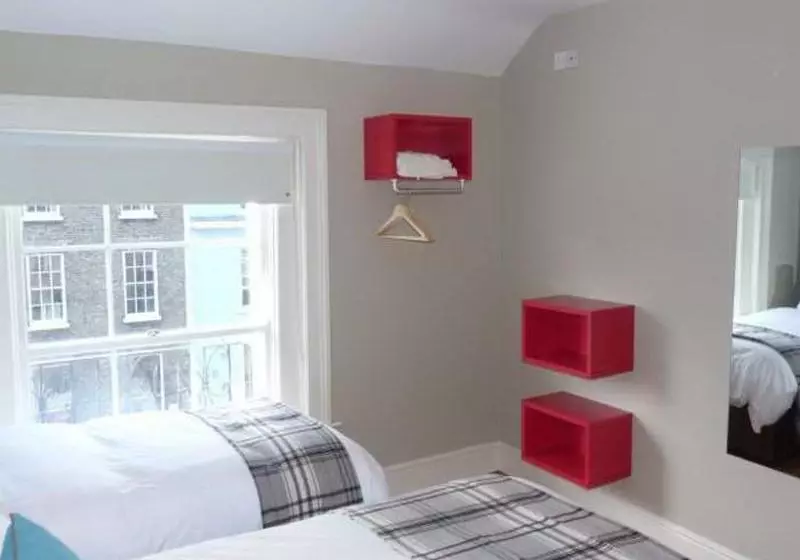 Bed and Breakfast Adelphi Guesthouse