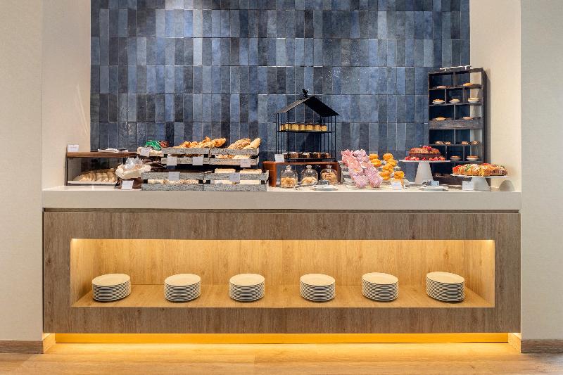 Crowne Plaza Caparica Lisbon