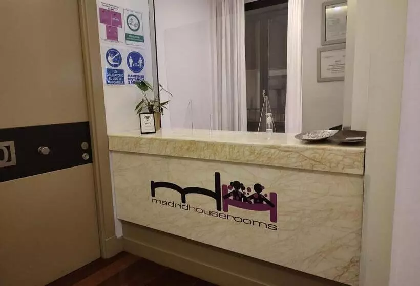 مسافرخانه Madrid House Rooms