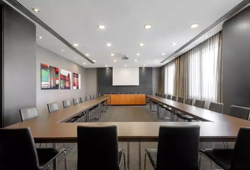 Ac Hotel Brescia By Marriott