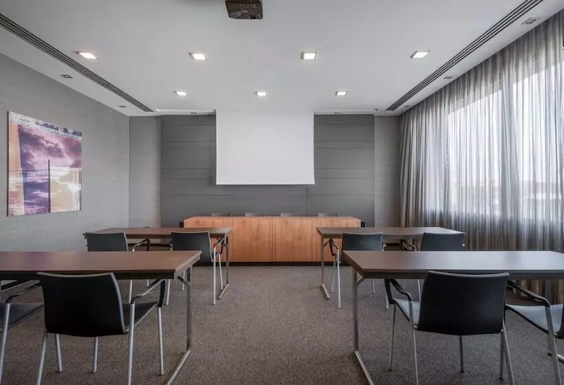 Ac Hotel Brescia By Marriott