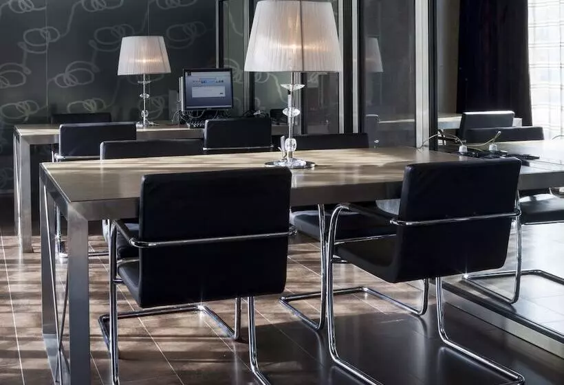 Ac Hotel Brescia By Marriott