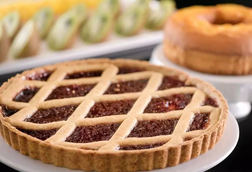 Ac Hotel Brescia By Marriott