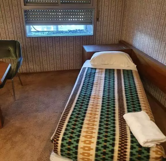 Hotelli Apartamentos Plaza
