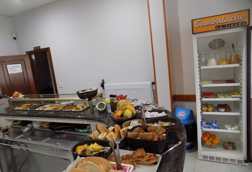 בית מלון כפרי Arenal