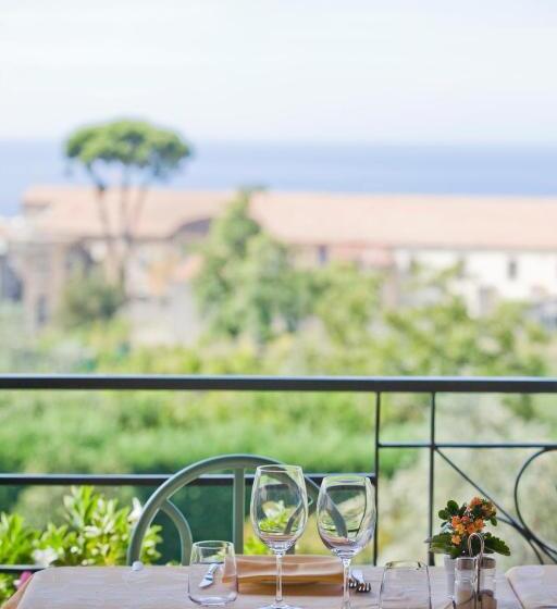 ホテル La Primavera