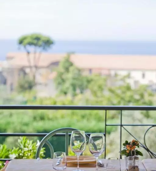 ホテル La Primavera