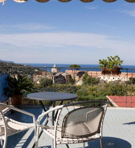 ホテル La Primavera