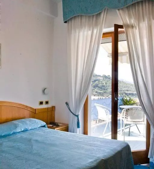 ホテル La Primavera