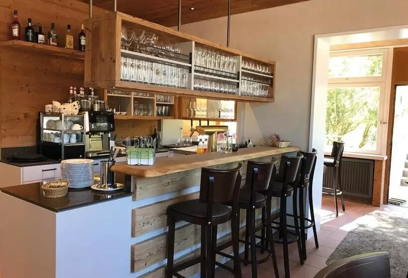 Отель Teuchelwald