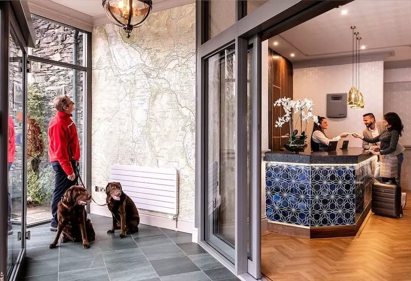 Отель The Inn On The Lake