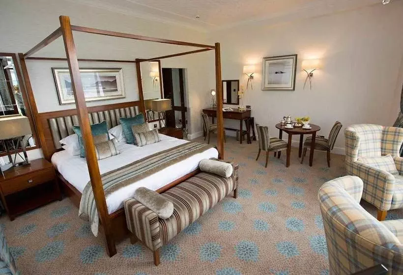 Отель The Inn On The Lake