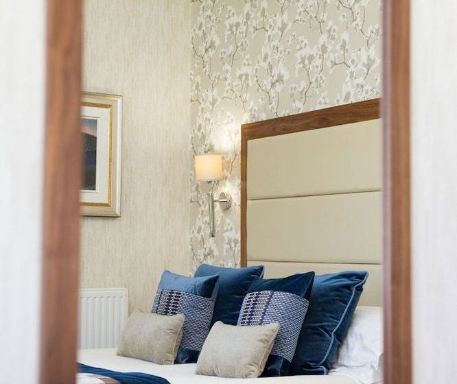 酒店 The Inn On The Lake