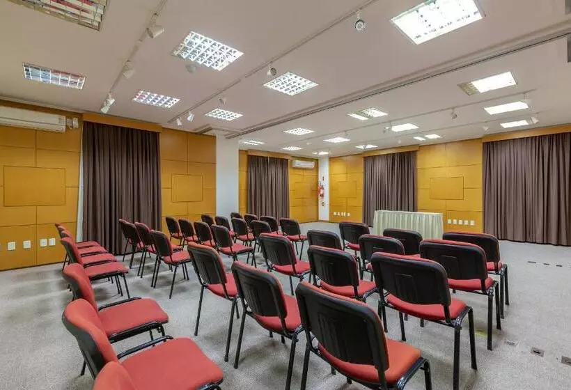 Tri Hotel Executive Criciúma