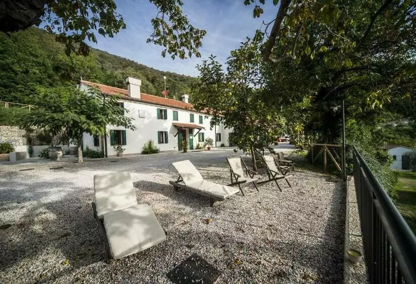 ホテル Agriturismo Le Volpi