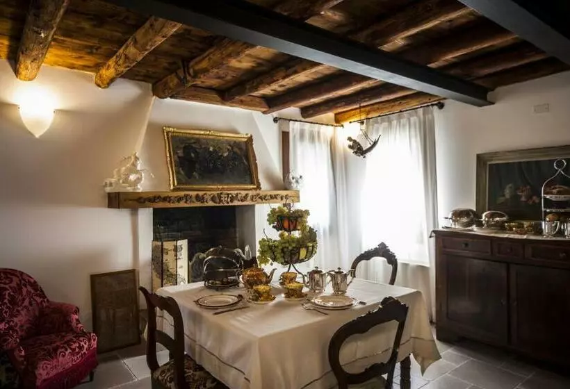 ホテル Agriturismo Le Volpi