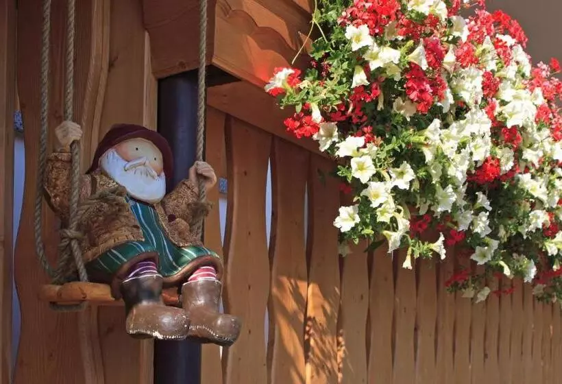 Hotelli Albergo Garnì Maso Mistrin