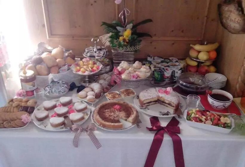 Hotelli Albergo Garnì Maso Mistrin