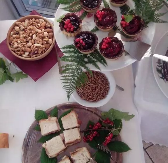 Hotelli Albergo Garnì Maso Mistrin